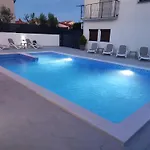 Viktor And 2 Rovinj