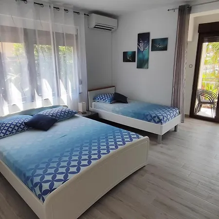 Viktor And 2 Privatunterkunft Rovinj