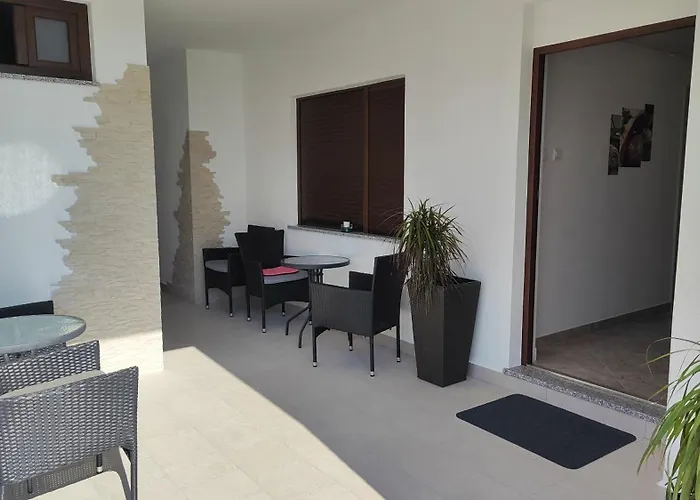 Viktor And 2 Privatunterkunft *