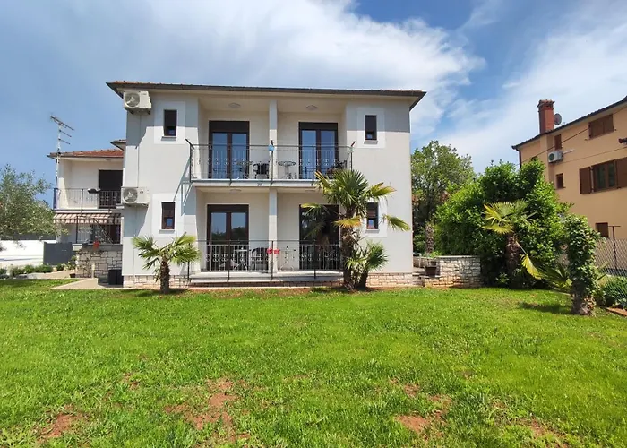 Viktor Rooms&apartments 2 *