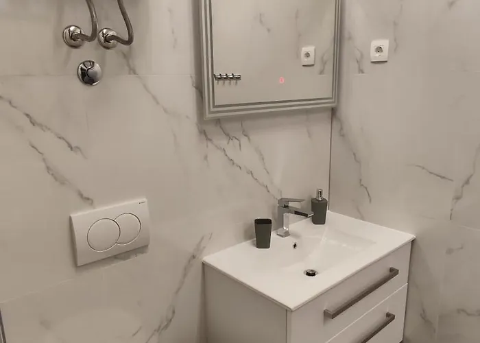 Viktor And 2 Privatunterkunft *